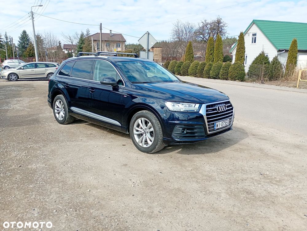 Audi Q7 - 1