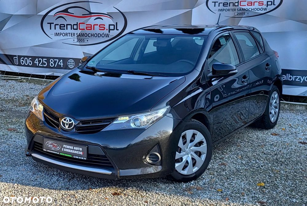 Toyota Auris 2014 photo 3