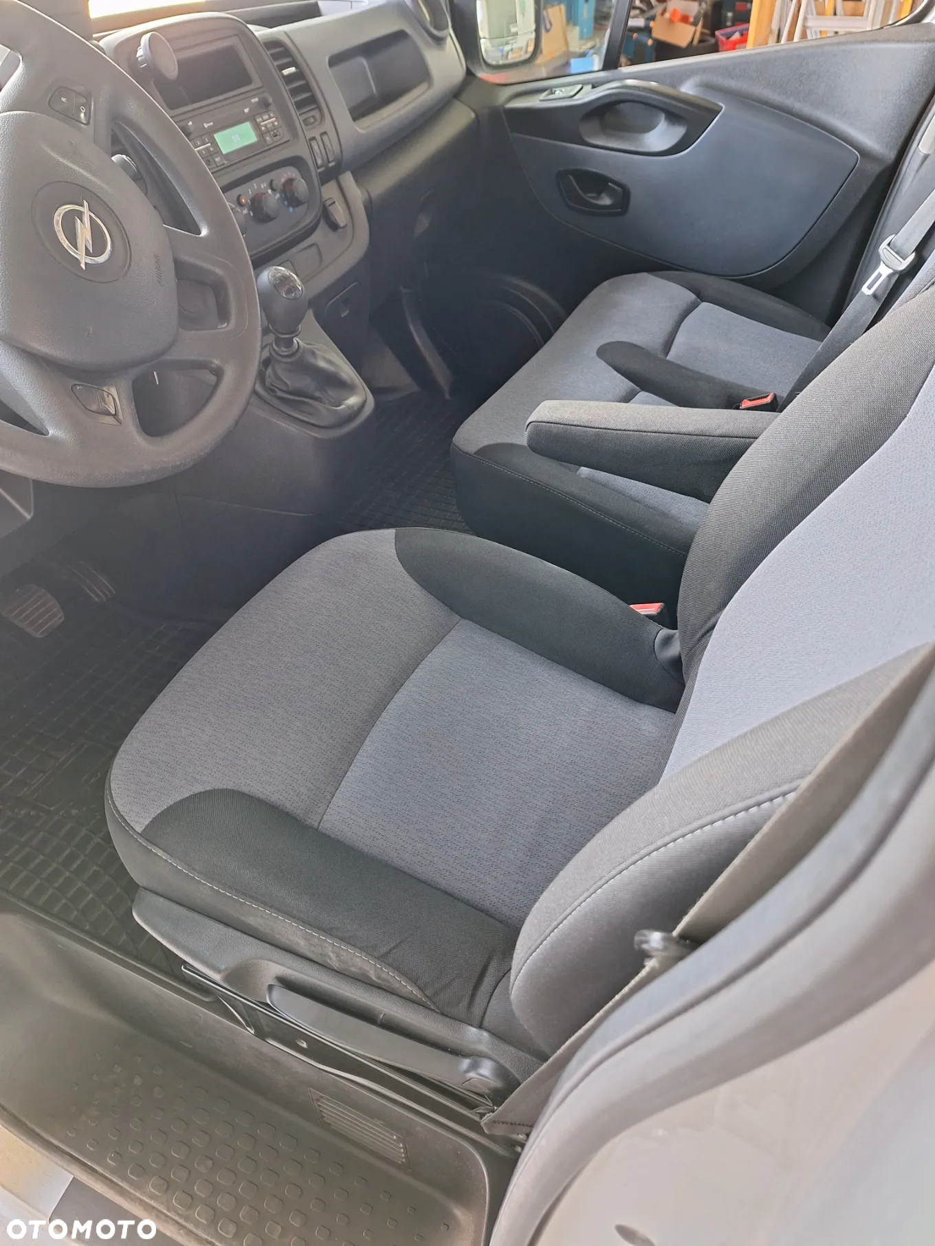 Opel Vivaro L2H1 2,9t Edition - 11