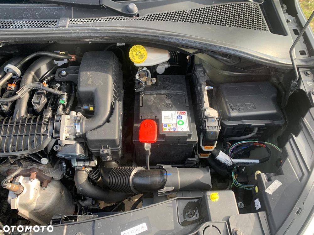 Citroën C3 ver-1-5-bluehdi-feel-pack-s-s - 14