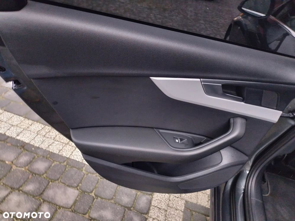 Audi A4 Avant 35 TDI S tronic S line - 9