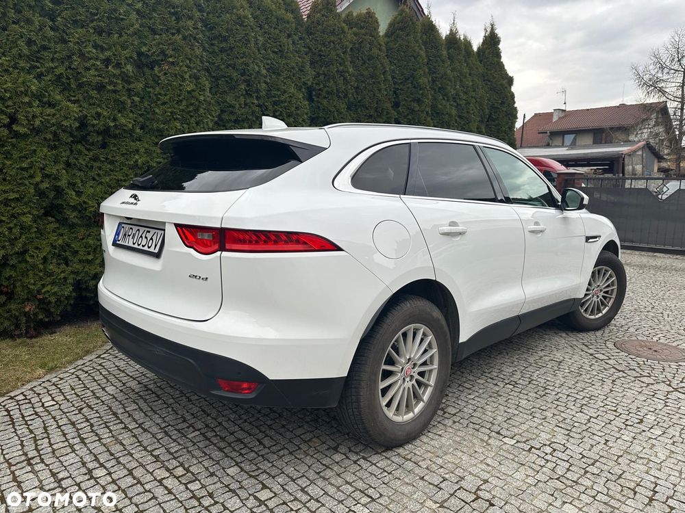 Jaguar F-Pace - 7