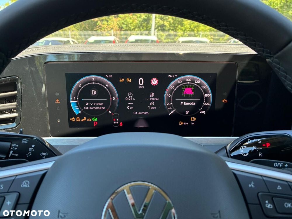 Volkswagen Passat - 17