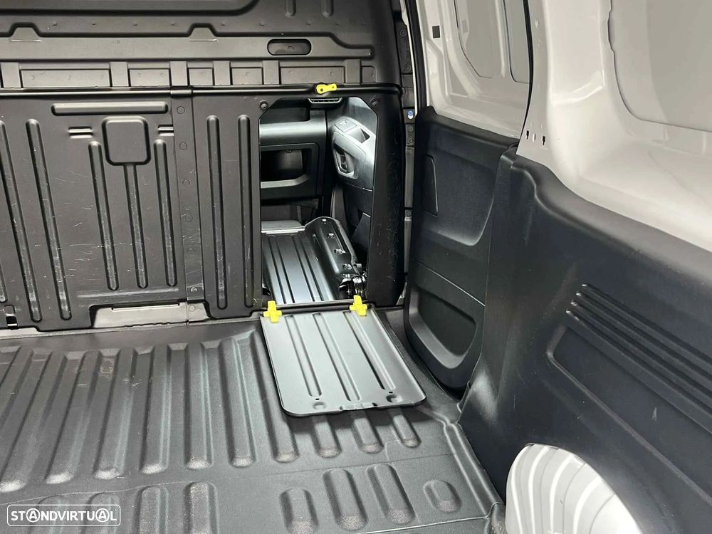 Citroën Berlingo XL 1.5 BlueHDi 130cv EAT8 (caixa automática) - 32