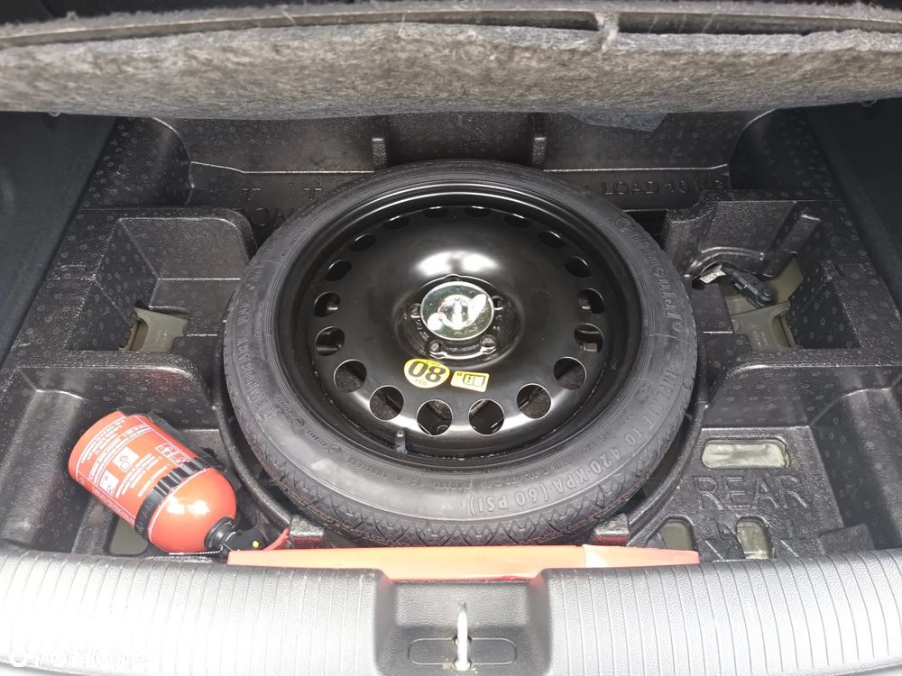 Opel Astra 1.4 T Enjoy - 27