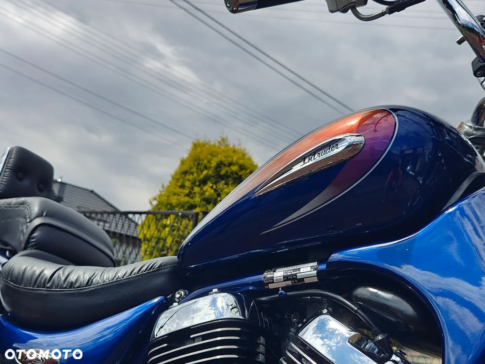 Suzuki Intruder - 15