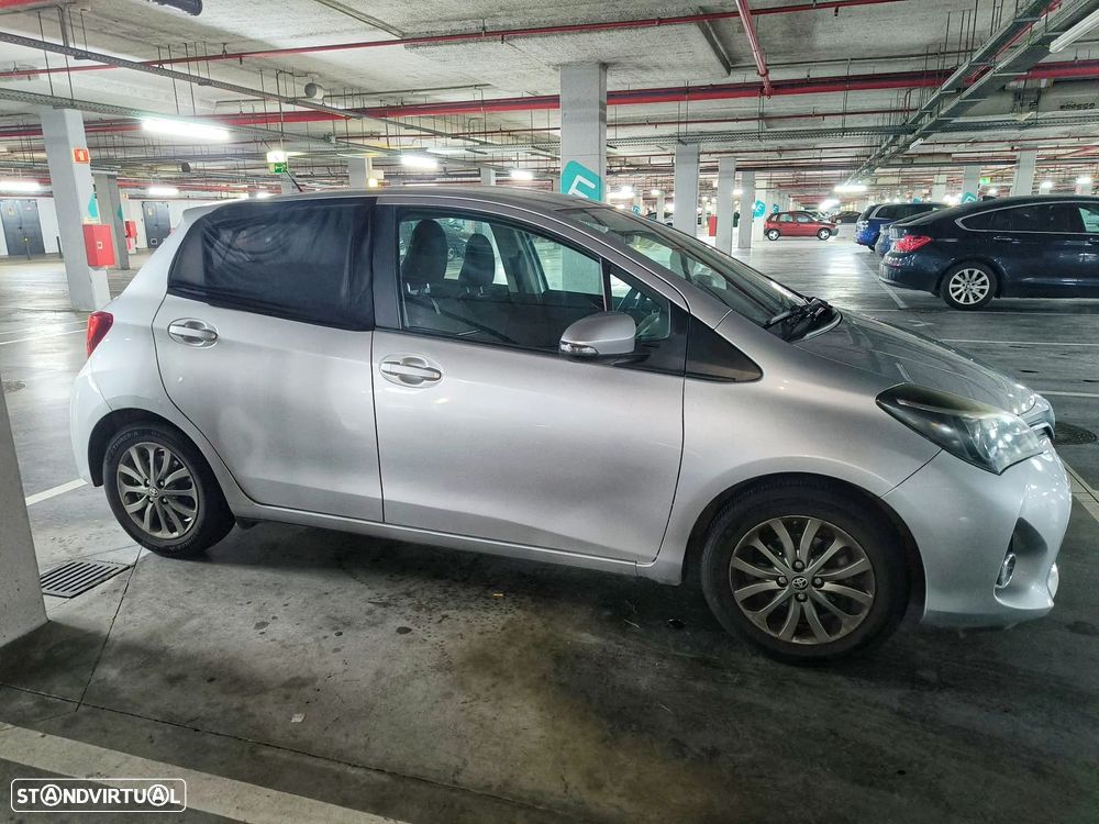 Toyota Yaris 1.4 D-4D Comfort+P.Style - 4
