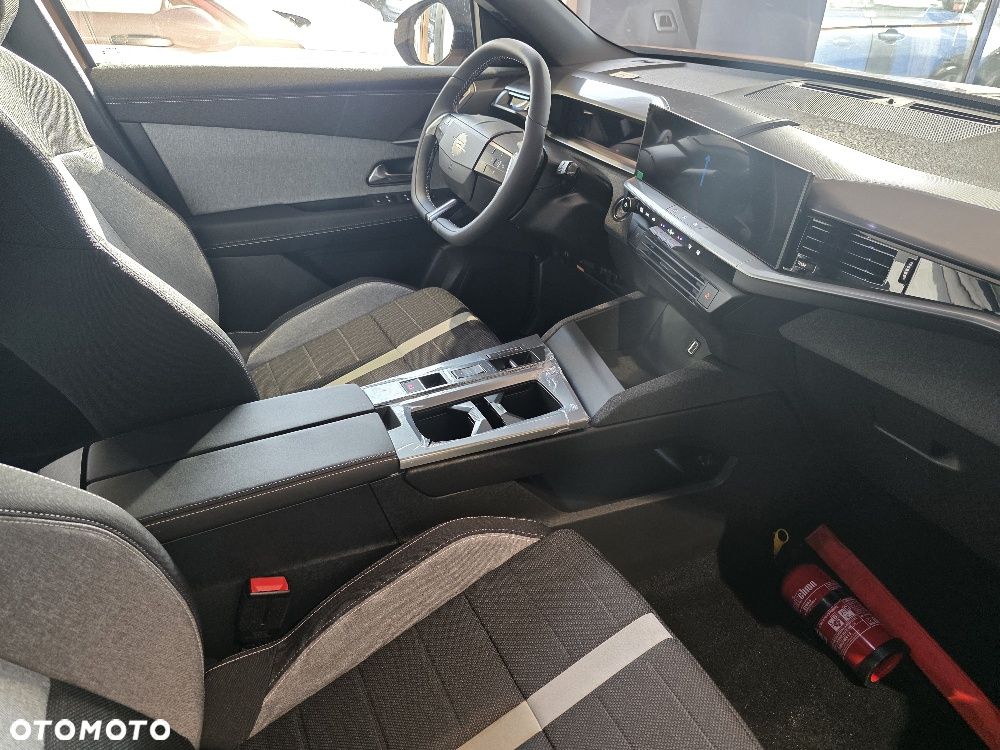 Opel Grandland 1.2 T mHEV Edition S&S eDTC6 - 4