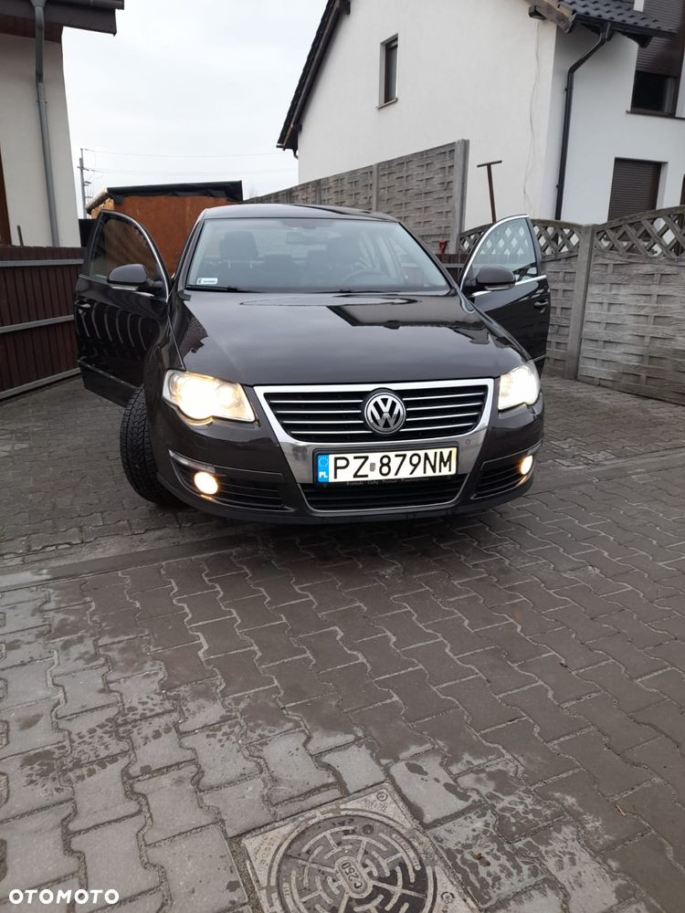 Volkswagen Passat 2.0 TDI 4Mot Highline - 9