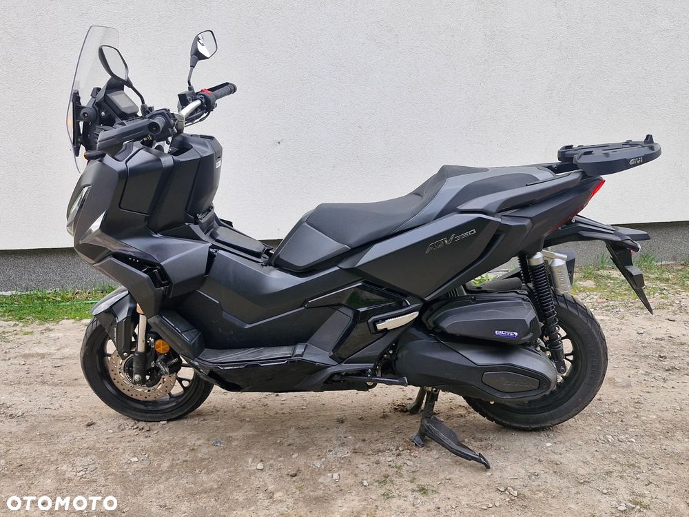Honda ADV350 - 1