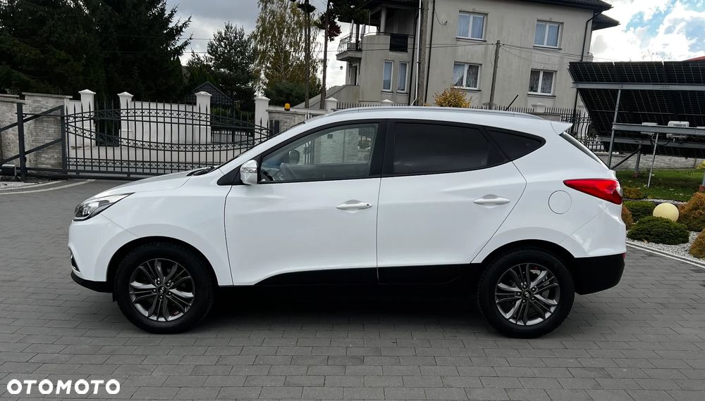 Hyundai ix35 1.6 2WD Fifa World Cup Edition - 8