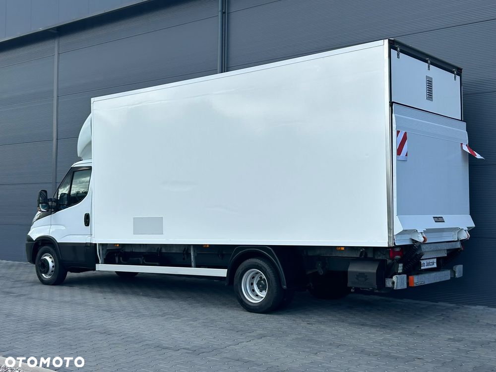 Iveco Daily 72C18 3.0 HPI Chłodnia 10 palet  + winda 750kg + drzwi boczne **Sprowadzony**2017R** - 3