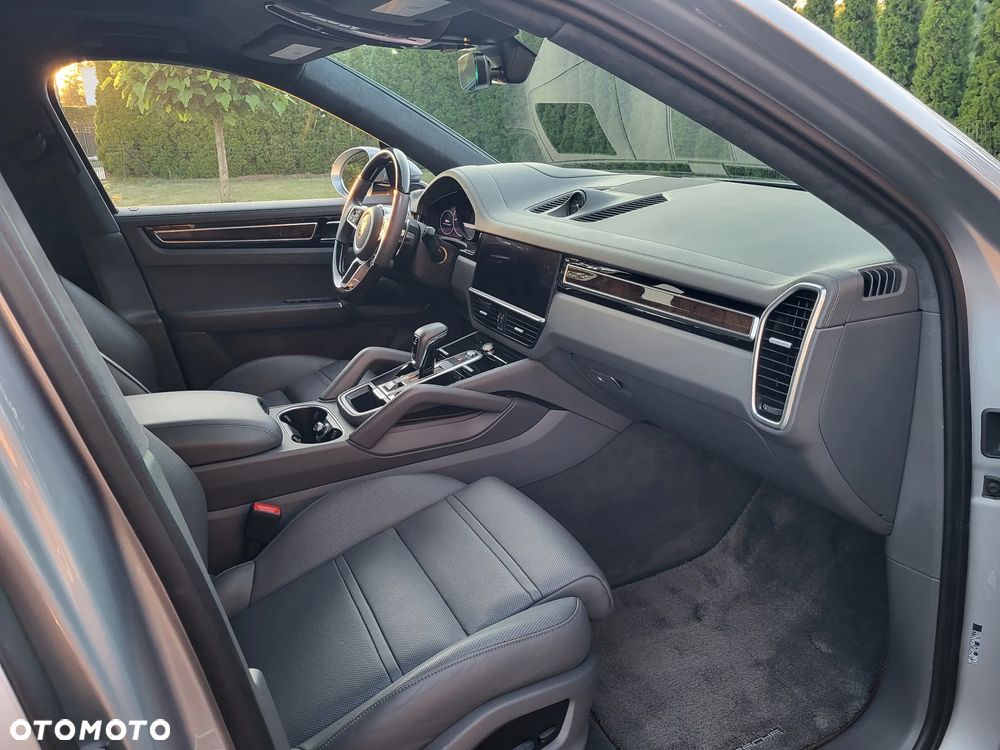 Porsche Cayenne GTS - 27