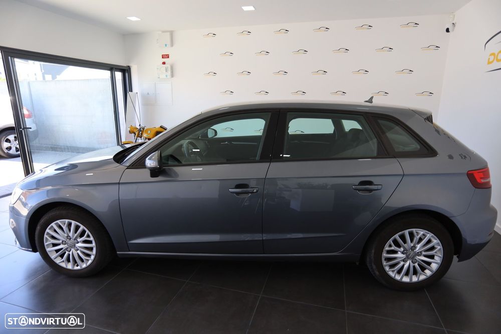 Audi A3 Sportback 1.6 TDI Design - 3