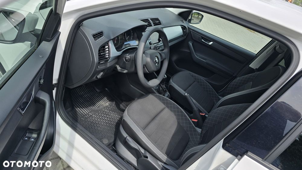 Skoda Fabia 1.0 TSI Ambition Plus - 9