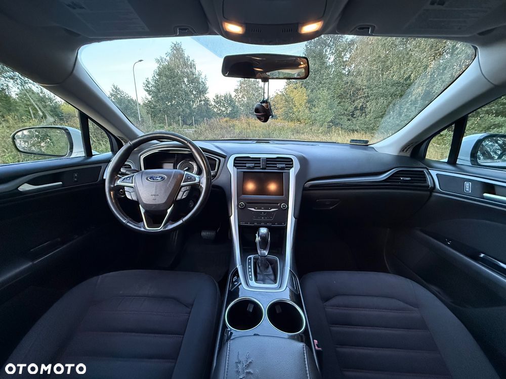 Ford Fusion - 7