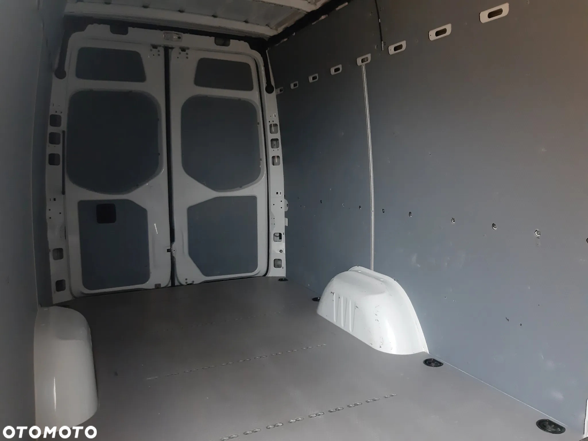 Mercedes-Benz Sprinter - 35