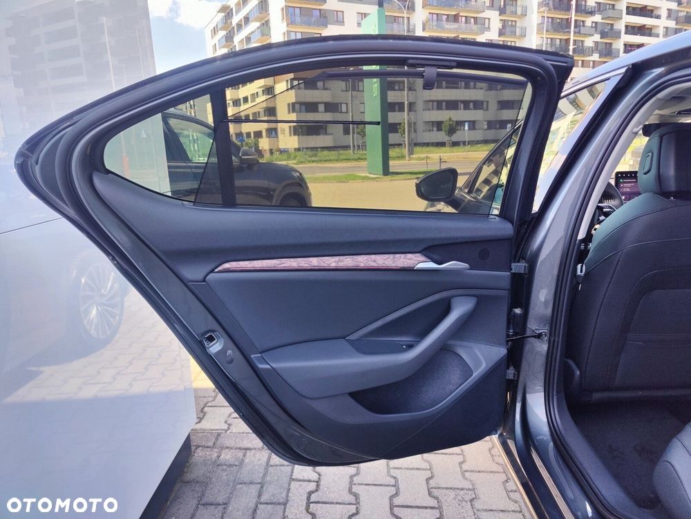Skoda Superb 2.0 TDI SCR 4x4 L&K DSG - 31