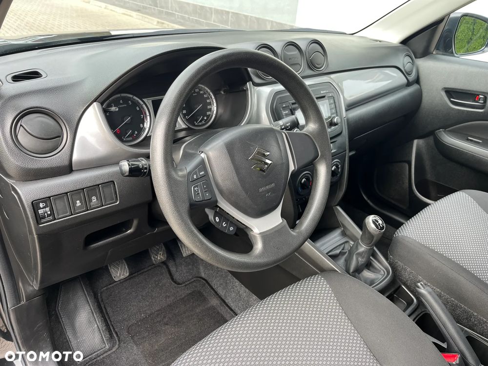 Suzuki Vitara 1.6 Comfort 2WD - 15