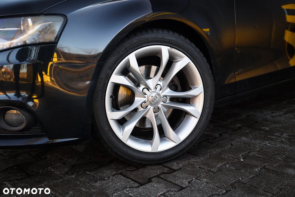 Audi A4 Avant 2.0 TDI DPF quattro S line Sportpaket (plus) - 8