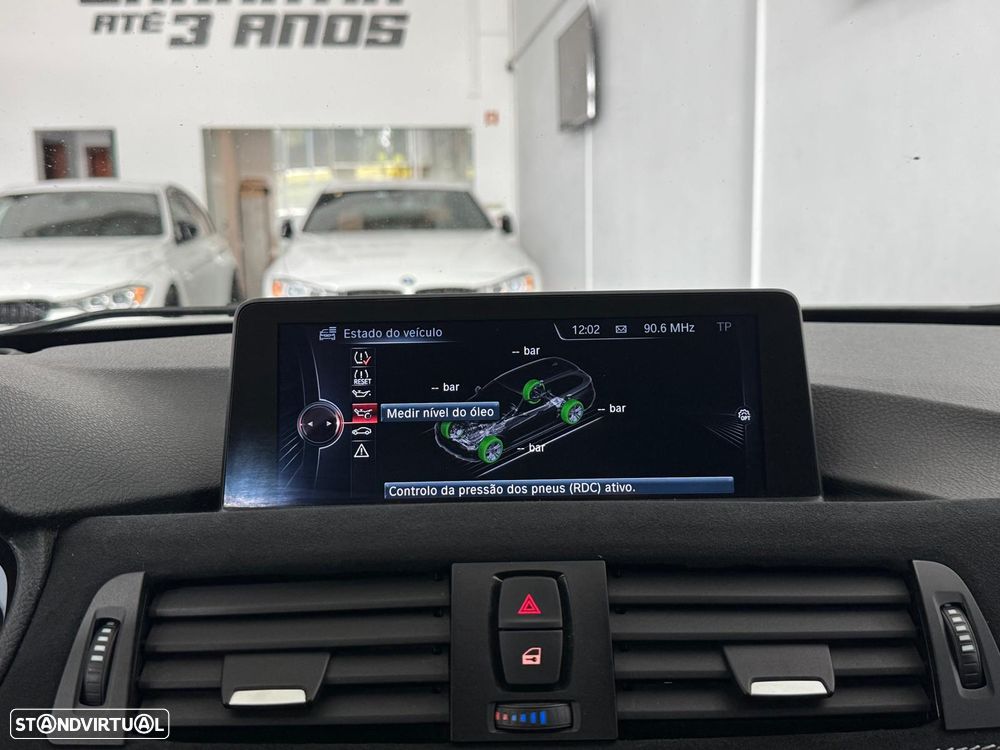 BMW 320 d Auto Pack M - 24