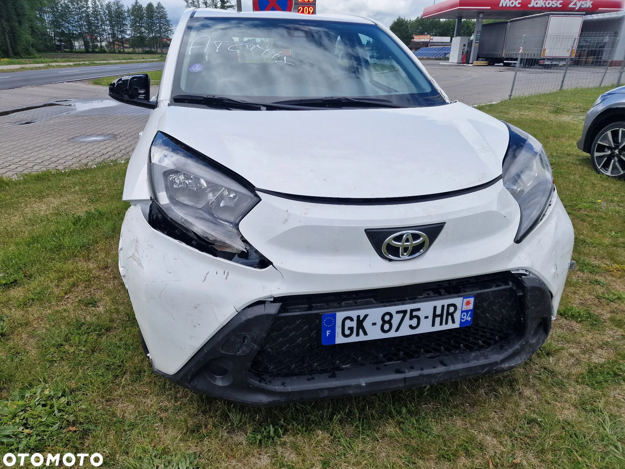 Toyota Aygo X 1.0 VVT-i Black Edition X-shift - 2