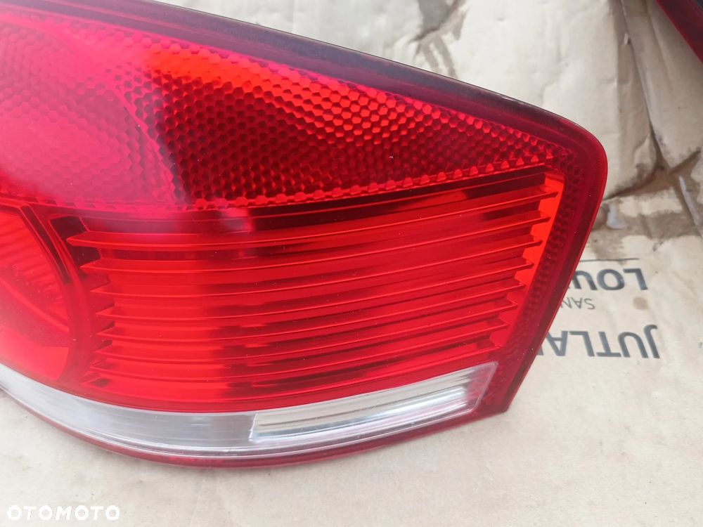 LAMPA TYLNA PRAWA AUDI A3  8P0 03-08 8P0945096 - 3