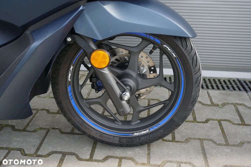 Honda PCX - 8