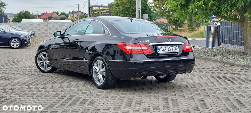 Mercedes-Benz Klasa E - 27