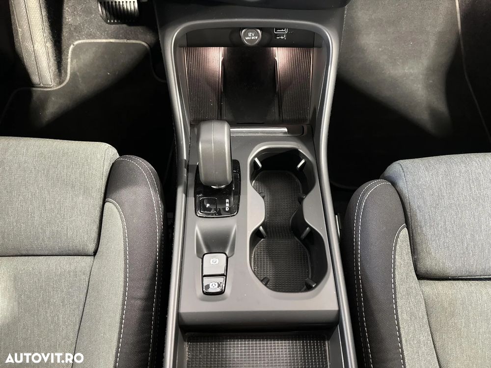 Volvo XC 40 T4 Recharge DKG Core - 18