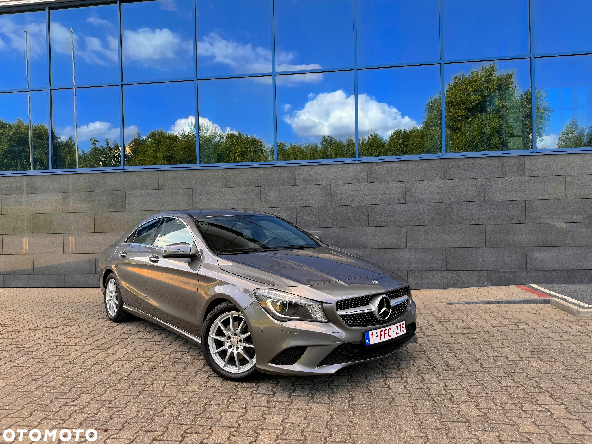 Mercedes-Benz CLA 180 Urban - 13
