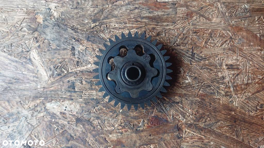 # MAN TGA TGX D20 D2066 KOŁO ZĘBATE ROZRZĄDU POMPY OLEJU POMPA OLEJU 51.05104-0233 51.05103-3105 - 2