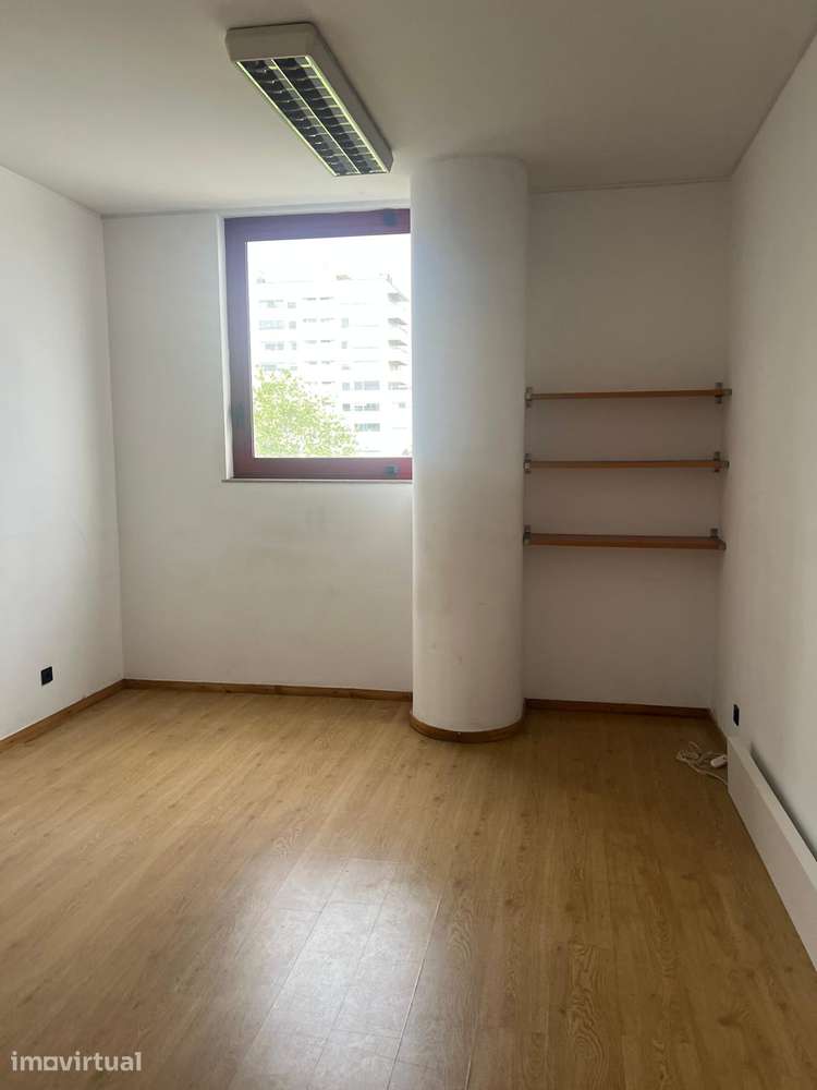 Escriório em Matosinhos com garagem e porteiro - Grande imagem: 5/11