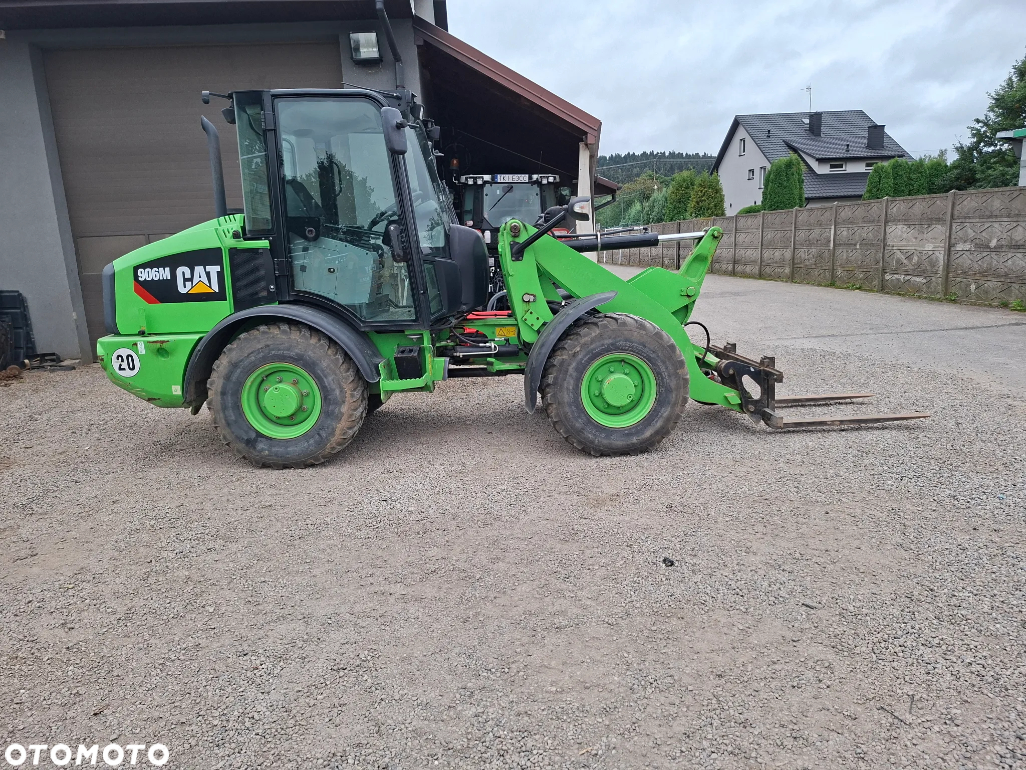 Caterpillar CAT 906 M - 3