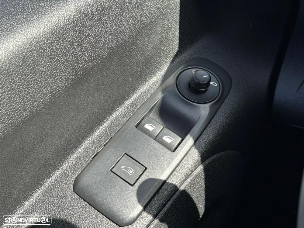 Citroën Berlingo 1.6 BlueHDI 3 Lugares IVA Dedutível - 22