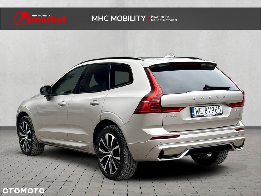 Volvo XC 60 B4 D AWD Ultimate Dark - 15