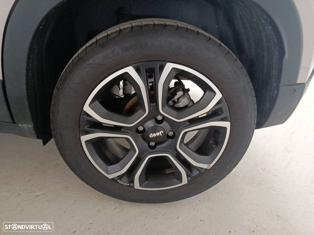 Jeep Avenger 1.2 GSE T3 Altitude - 11