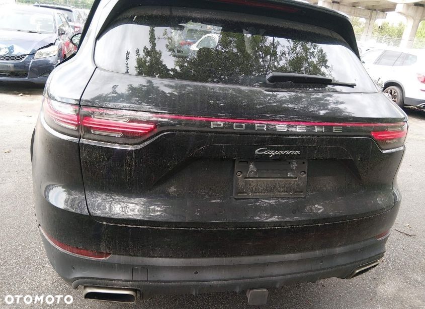 Porsche Cayenne Tiptronic S - 4
