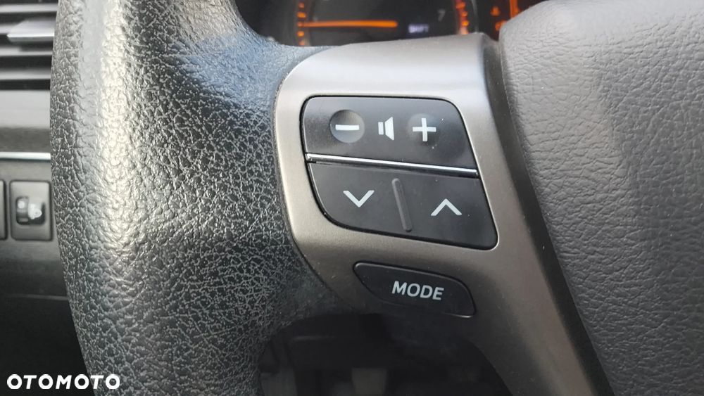 Toyota Avensis 1.8 Luna - 18