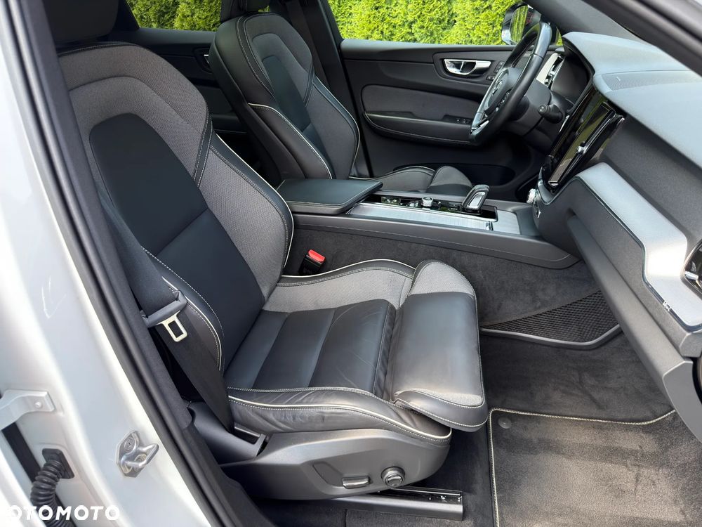 Volvo XC 60 B5 D AWD Geartronic RDesign - 18