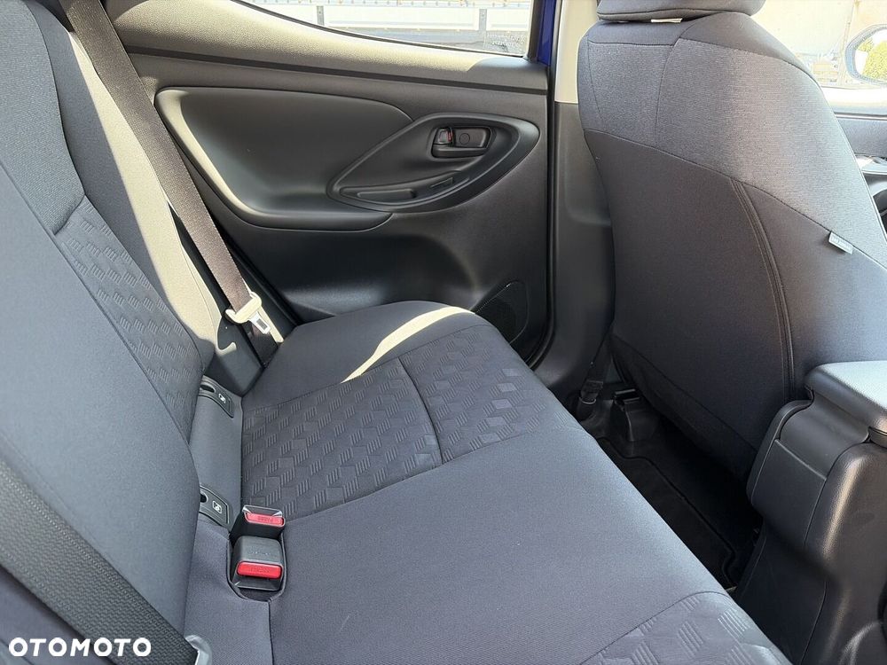 Toyota Yaris Hybrid 1.5 Style - 13