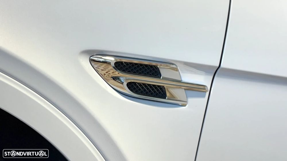 Bentley Bentayga V6 Hybrid - 13