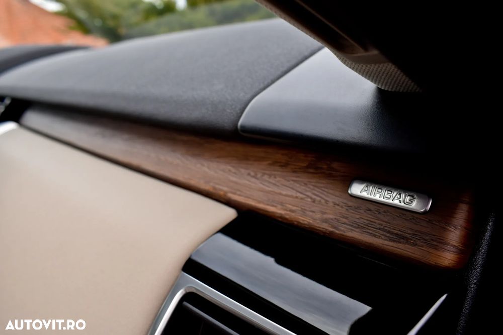 Land Rover Discovery 3.0 L SD6 HSE Luxury - 28