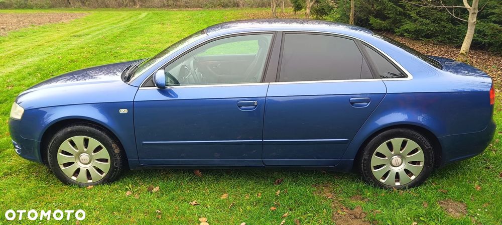 Audi A4 Limousine - 3