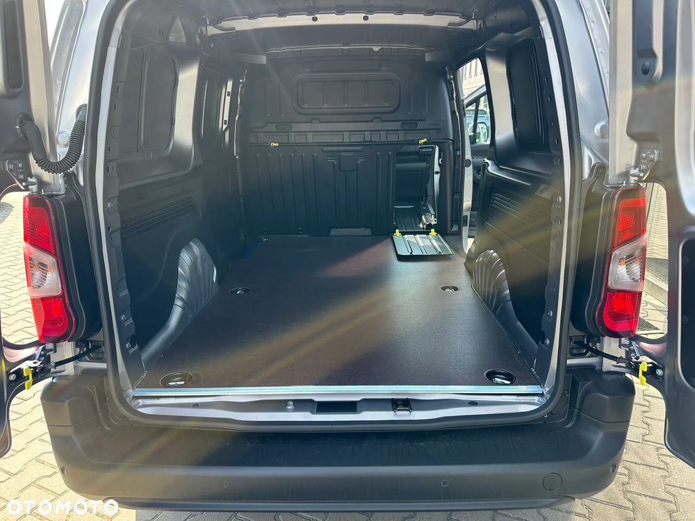 Peugeot Partner Furgon XL Diesel 130KM Automat - 8