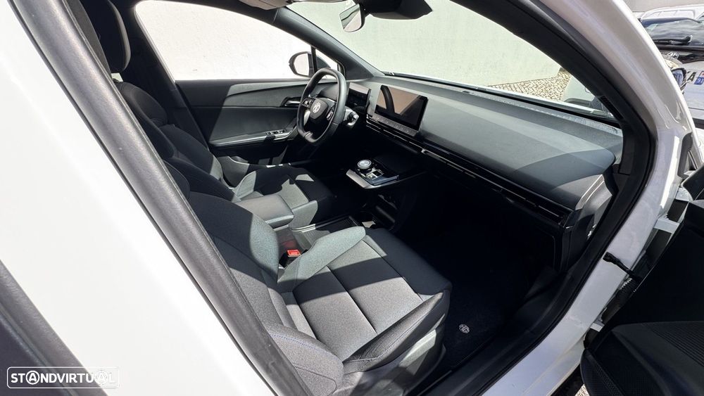 MG MG4 64 kWh Comfort - 21