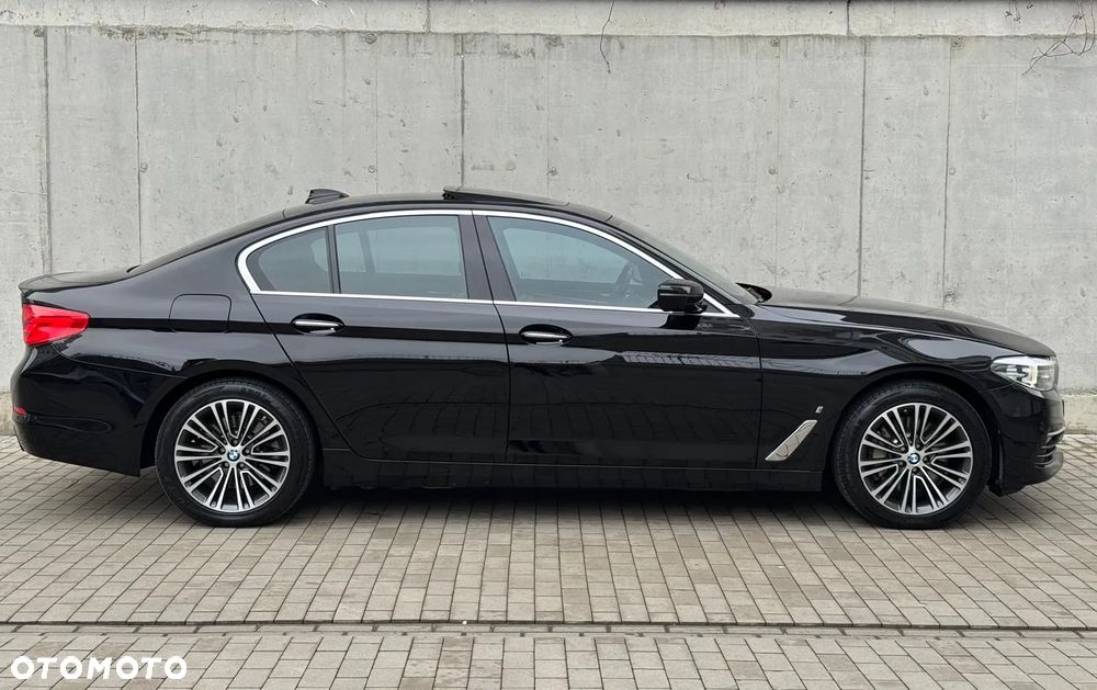 BMW Seria 5 530e - 6