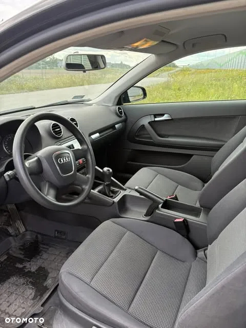 Audi A3 1.6 Attraction - 7