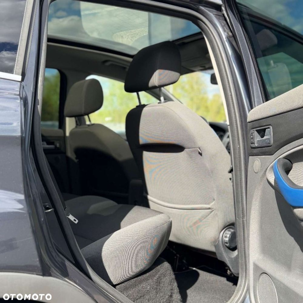 Ford Kuga 2.0 TDCi Titanium - 34