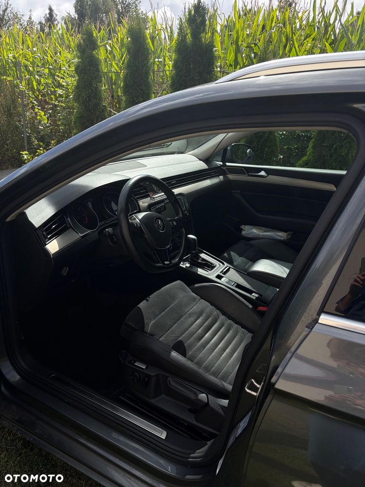 Volkswagen Passat - 18